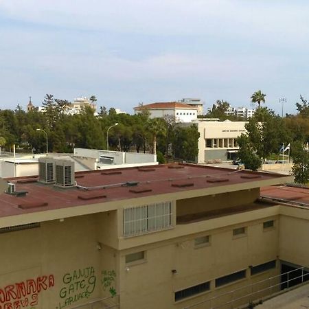 Modern City Center Apt Ларнака Екстериор снимка