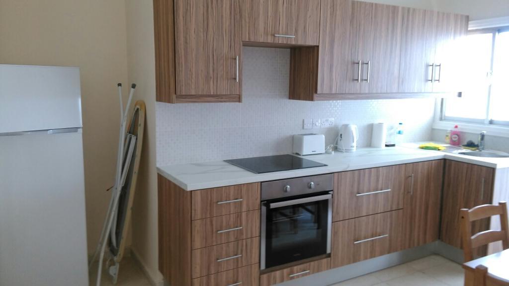 Modern City Center Apt Ларнака Екстериор снимка