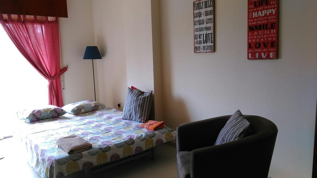 Modern City Center Apt Ларнака Екстериор снимка